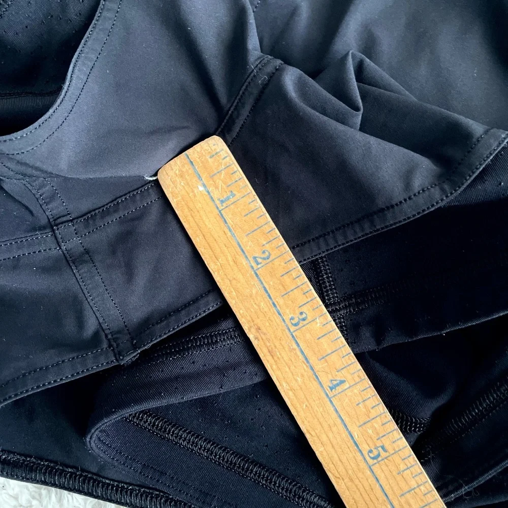 lululemon athletica Black Women's Athletic Shorts Squad Goals Size 6 Layered - Picture 11 of 12